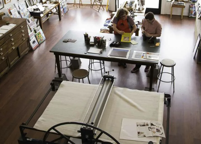 Online learning and training